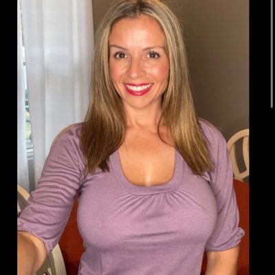 AmyHollowa84632's profile picture. 