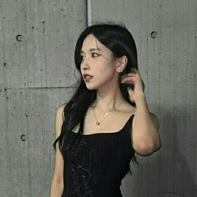 I'm addicted to 🐈🐧
Fan account of @JYPETWICE & @pledis_17
|02'| #Carat 💎 #Once 🍭
This will be random account