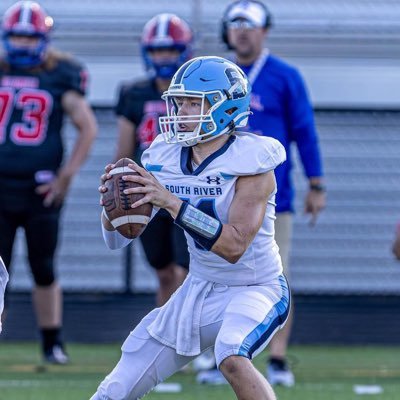 2025 QB South River HS https://t.co/20yduSOLE4 4.6 GPA 33 ACT 6’1” 190lbs email: fjmulvihill@icloud.com 443-534 4007