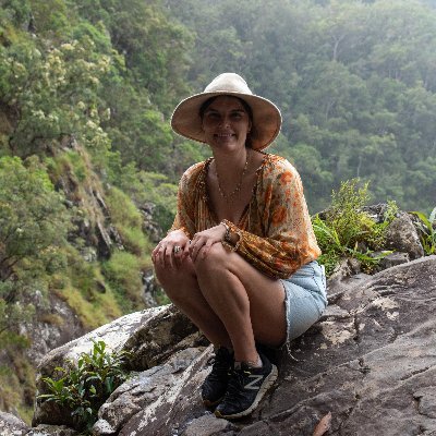 🐋 Marine Scientist 🎓 PhD Candidate 🌏 Understanding #microplastic distributions in oceans around Australia 🌊 #SciComm and Education 📝 🧜♀️