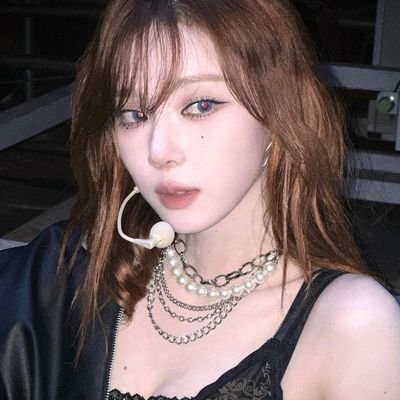 RheeWife's profile picture. miau