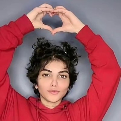 ماغرد واجد متابعه لا اكترث للفوضى ، ملكه بذاتي
#queen