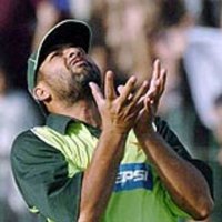 inzamam academy of fielding and runouts.(@meme2guru) 's Twitter Profile Photo