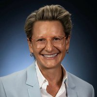 Jo Stevens (@konjenbali) 's Twitter Profile