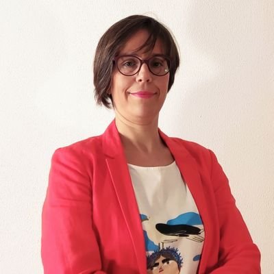 Lingüista. Investigadora postdoc María Zambrano (UNED) y profesora adjunta (PUCV). Investigo sobre terminología, neología, traducción y lenguaje claro.