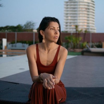 Haleyyoga's profile picture. YOGA teacher