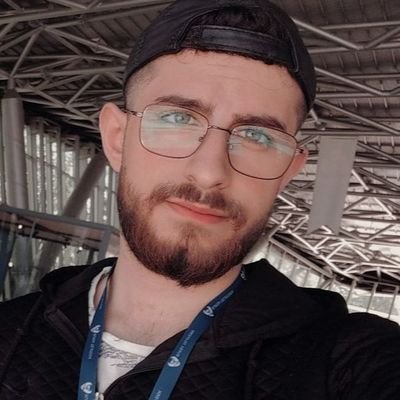 mralhusaini's profile picture. سراج الدين الحسيني
سوري المولد، مقدسي القلب 🇵🇸