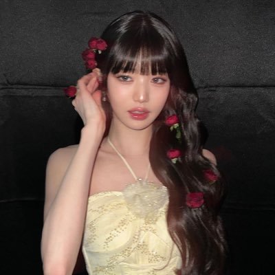 ♡ @IVE_twt യ @treasuremembers•₊˚ @ILLIT_official