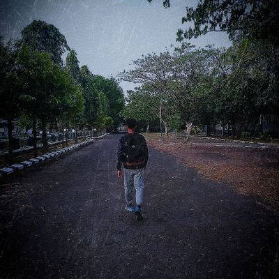 Dark Side 🎭
Wherever I go, This pain will always follow me. This damn world ahh...