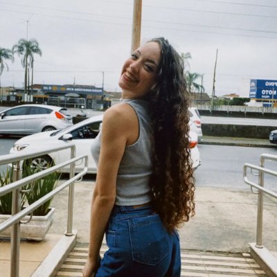 Eu não vim pra me explicar, eu vim pra confundir
27 yo -
013