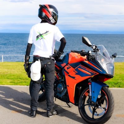 RC390乗りの走るの大好きライダーです!行った良い所とか景色載せてるのでよろしくお願いします!ツーリングでもロンツーでもフッ軽なのでお誘いください!