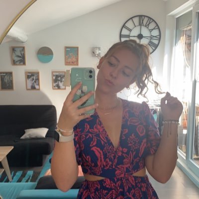 iloo_vchr's profile picture. infirmière 💉