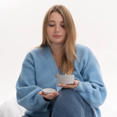 Lule4ca's profile picture. Варю свечи, звоню в ЖЭК