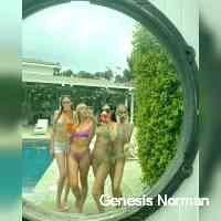 mccfarl_andbel's profile picture. model, actress, witch
selectmodelchicago 
🧚🏻‍♀️🍄🌞🌈🍓🎨