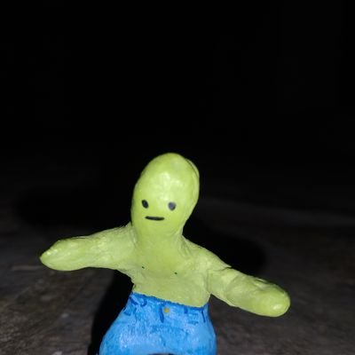 Draws_poorly's profile picture. I draw stupid things.