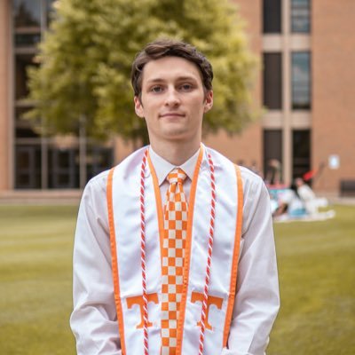 Executive Producer of @3HL1045 on @1045TheZone | @UTKnoxville Alum ‘23