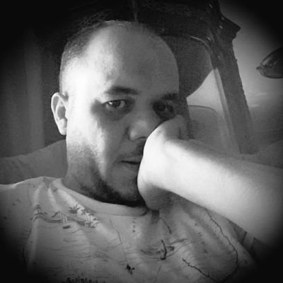 سمع الله لمن أحبه 🤲🇪🇬🇰🇼
God gave me 4 children..
Egyptian from Upper Egypt.
businessman.
Import and export medicinal and aromatic plants..🐎🐎lawyer