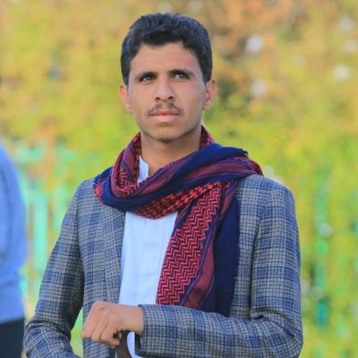 🇾🇪إما أن نعيش في الوطن ونخدمه، أو نموت من أجله🇾🇪
فعلاقة المواطن الشريف بوطنه، مثل علاقة السمك والماء، وعلاقة الشجر والهواء.🇾🇪