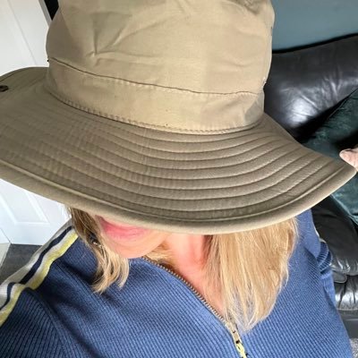 Mum of 2 🙍♂️Love the outdoors & taking pics 📷 SEO for wellbeing @EducationScot Passionate about education #wellbeing #mentalhealth All views my own.