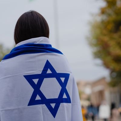 Yo ya evitaba gente mucho antes del coronavirus. Orgullosa judía ✡, sionista 🇮🇱, & anticomunista.
Tehillim 121:4 🪻