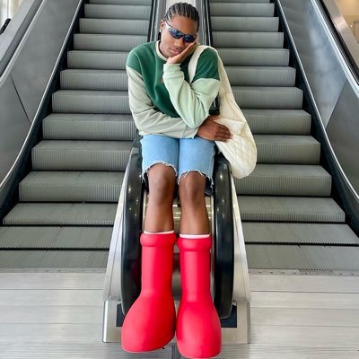 dywarn3's profile picture. Twenty🪐 | Subscribe to my YT » Dw’s World | Instagram » @dywarn3 | TikTok » @dywarn3