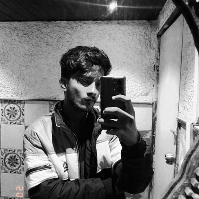 Shadabkhannn_'s profile picture. 