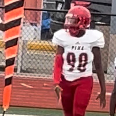 27’ | Pike High School | 6ft, 200 pounds | DE | Indiana Email: damarionmclain@gmail.com