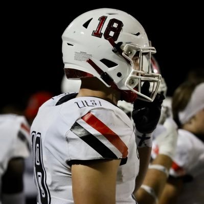 🔴6’4” 235lb TE🔴 @TVCCFOOTBALL #18🔴 Hand 10”🔴Arm length 32” 🔴Dec Grad🔴 3.174 GPA🔴