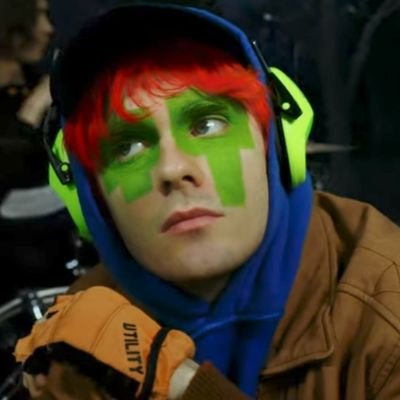 I'm just a emo that is obessed with bands and simp for them mainly @waterparks ❤️Love you in all caps, you know that❤️ 💙10/17/2022💙🤍2/4/25🤍