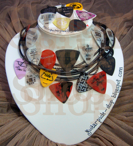 GuitarPickShop's profile picture. Guitar Pick Shop: Guitar Pick Necklaces, Earrings, Keychains and Mobile Phone Straps. Many Jrock picks!