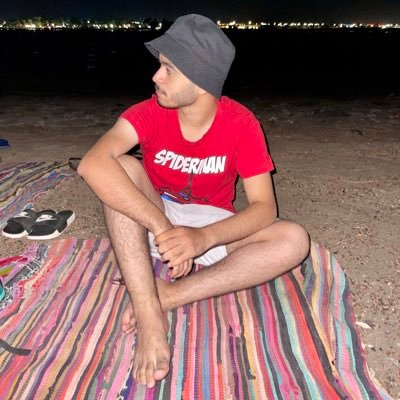 ielsabaghh's profile picture. physiotherapist | su👨‍⚕️