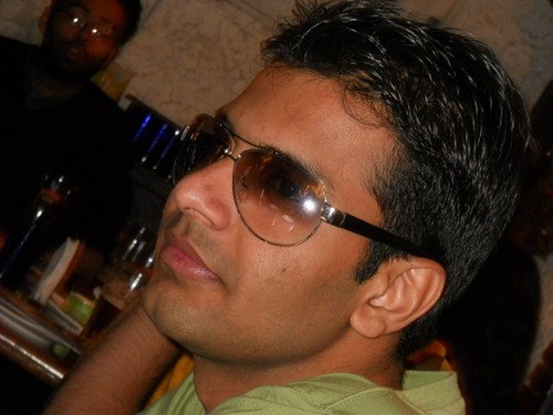 Research Engineer | Technology Enthusiast | Movie Maniac | Foodie | Social Boozer | Point n Shoot Photographer | RCB Supporter | Worshiper of God of Lazyness |