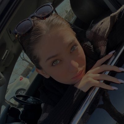 vrr41967744's profile picture. فعلا که خستم، بعدا رو نمیدونم.