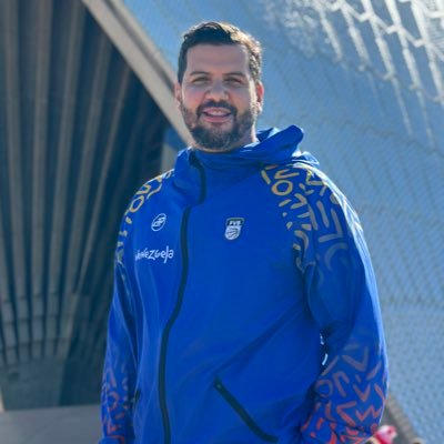 Comentarista y productor en ByM Sport. Periodista. Profesor en la UCAB. Locutor en Unión Radio. Comentarista 🏀 Comunicaciones FVB