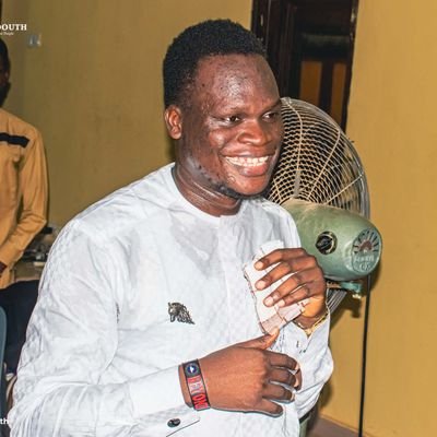 •Lover of God | Business man |Surgeon in Embryo |Avid reader |Social commentator and critic of bad governance |Interested in a bit of Everything | A Cule