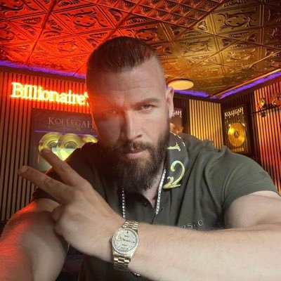 Erdkundelehrer (CEO der Kollegah-Bubble)