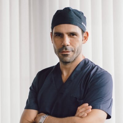 MD,PhD. Colorectal Surgeon Hosp. Univ. Elche. Prof. Permanent @UniversidadMH. Vocal CMI & Innovacion @aecirujanos. IBD&Innovation.Enfrentado al sufrimiento