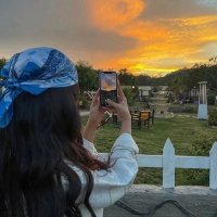 lora (@lorehnek46) 's Twitter Profile