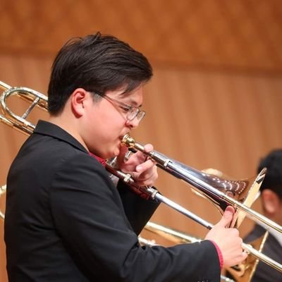 Barytrombone's profile picture. 市尼→大阪音大→海自音楽隊🇯🇵⚓️🍎→フリーランス　　　　　　　　　　　　トライアスロン始めました