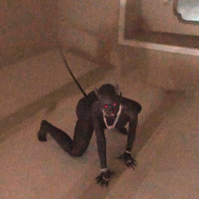 C3xFcxdud6hBWDg's profile picture. 