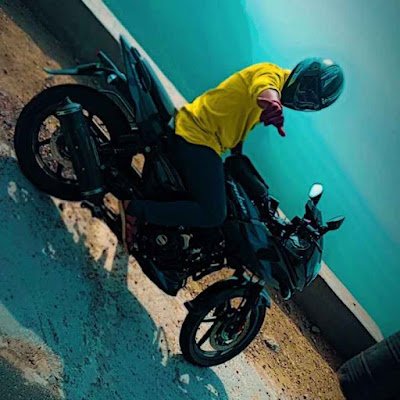 NandhaPulsar's profile picture. 