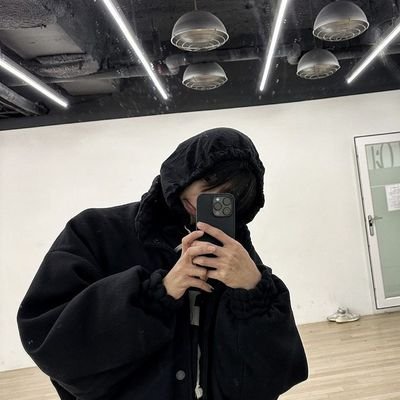 ᛍ ̫  행복하기는 아주 쉬워. 네가 가진 것을 사랑하면 돼. 𓐄ᱸᴥᱸbbBON G