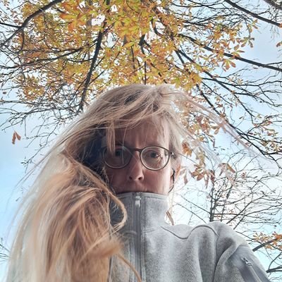 sandrasschuster's profile picture. own views/personal account