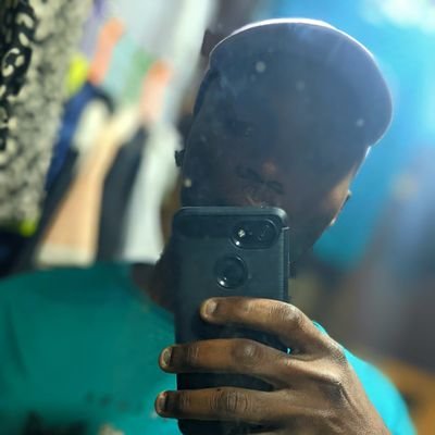 YoungGeniuz2's profile picture. fans arsenal + yanga