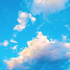 🦋 https://t.co/4OkEYyzvAY là où le ciel est plus bleu.