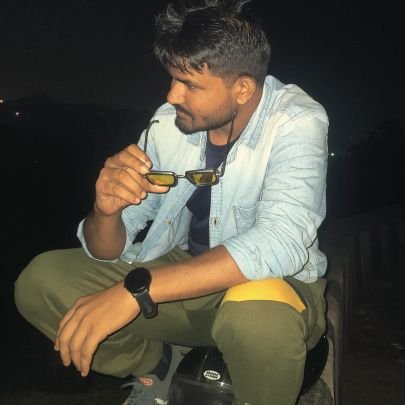 itsmesaqib4u's profile picture. 