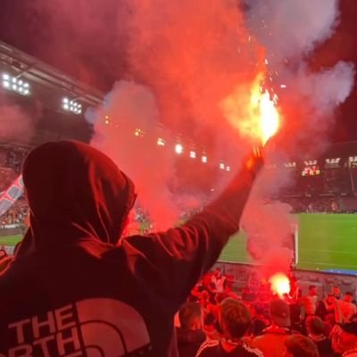 RCK 91 💪🎇🧨
SRFC🖤❤️
rennes📍