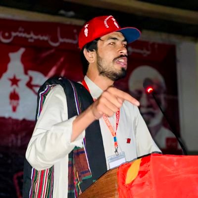 Central Committee Member of @BSO__Official. 
Young #Journalist.
Baloch #Nationalist.
Love My Balochistan.
Muslim.
اتحاد، جدوجھد آخری فتح تک✌️