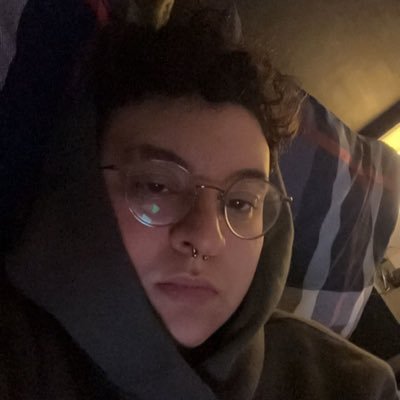 leevethecity's profile picture. 