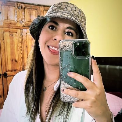 enidmogica's profile picture. Solo por hoy ✨Lo que hacemos en vida, tiene su eco en la eternidad.